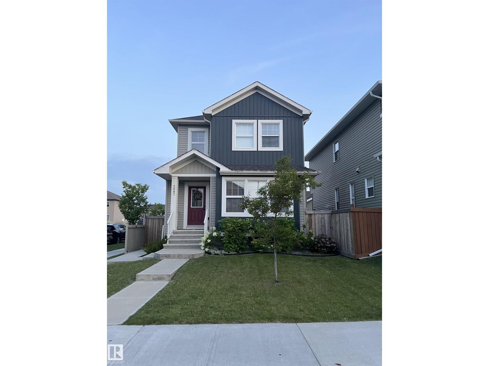 2607 20 AV NW, Edmonton