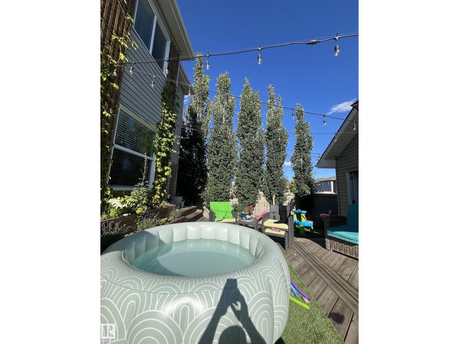 2607 20 AV NW, Edmonton