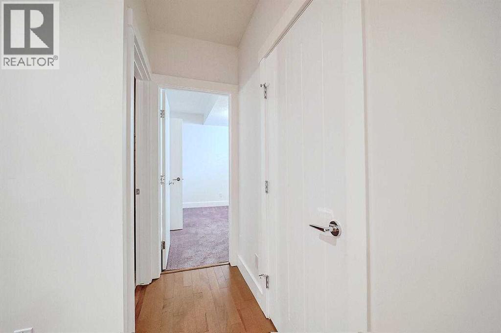 Single Family House for Sale in    Avenue NE Crescent Heights Calgary 