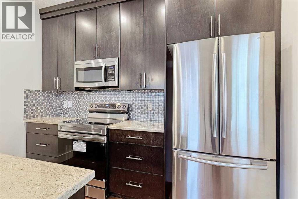 Single Family House for Sale in    Avenue NE Crescent Heights Calgary 