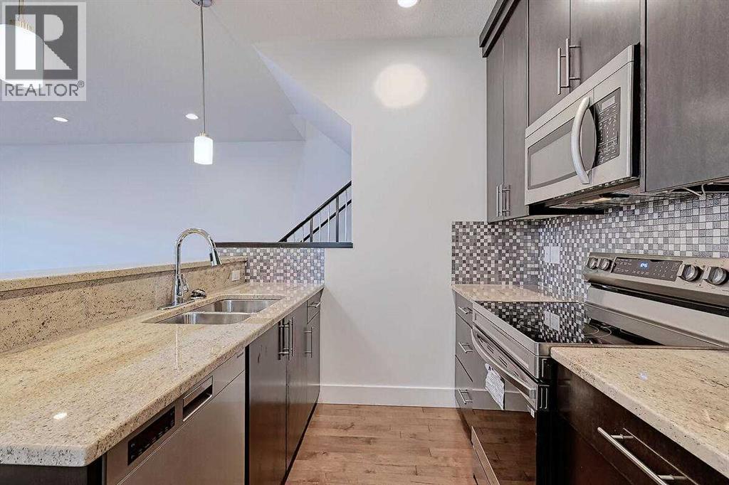 Single Family House for Sale in    Avenue NE Crescent Heights Calgary 