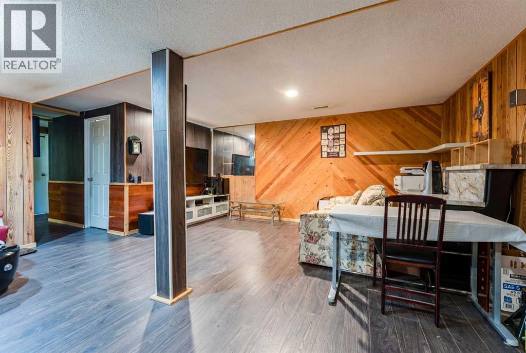 Single Family House Bungalow for Sale in  Olympia Crescent SE Ogden Calgary 