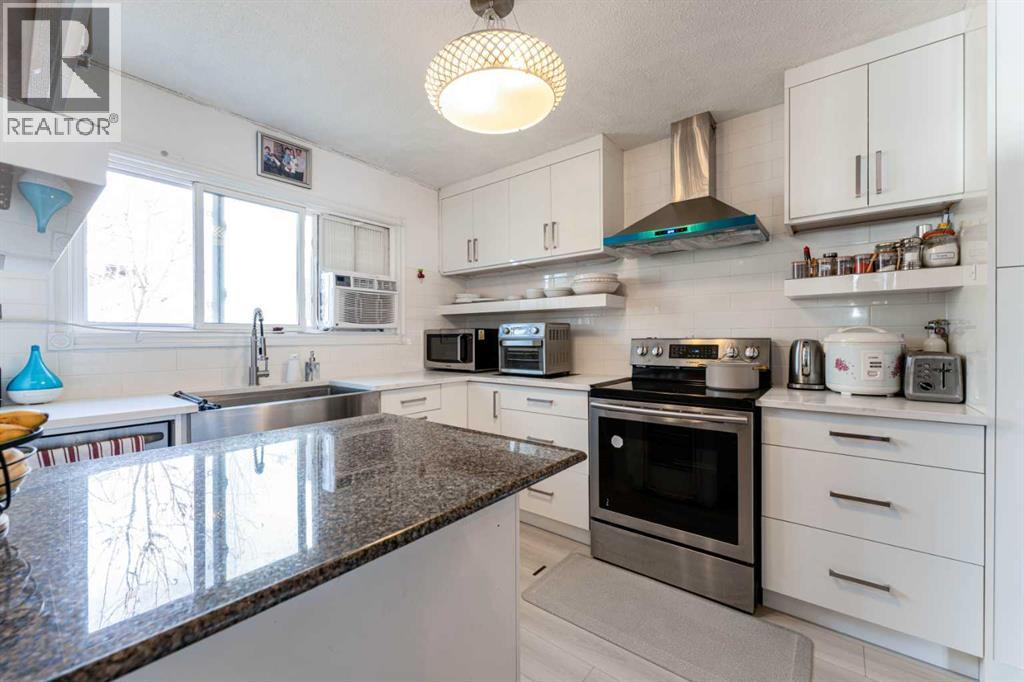 Single Family House Bungalow for Sale in  Olympia Crescent SE Ogden Calgary 