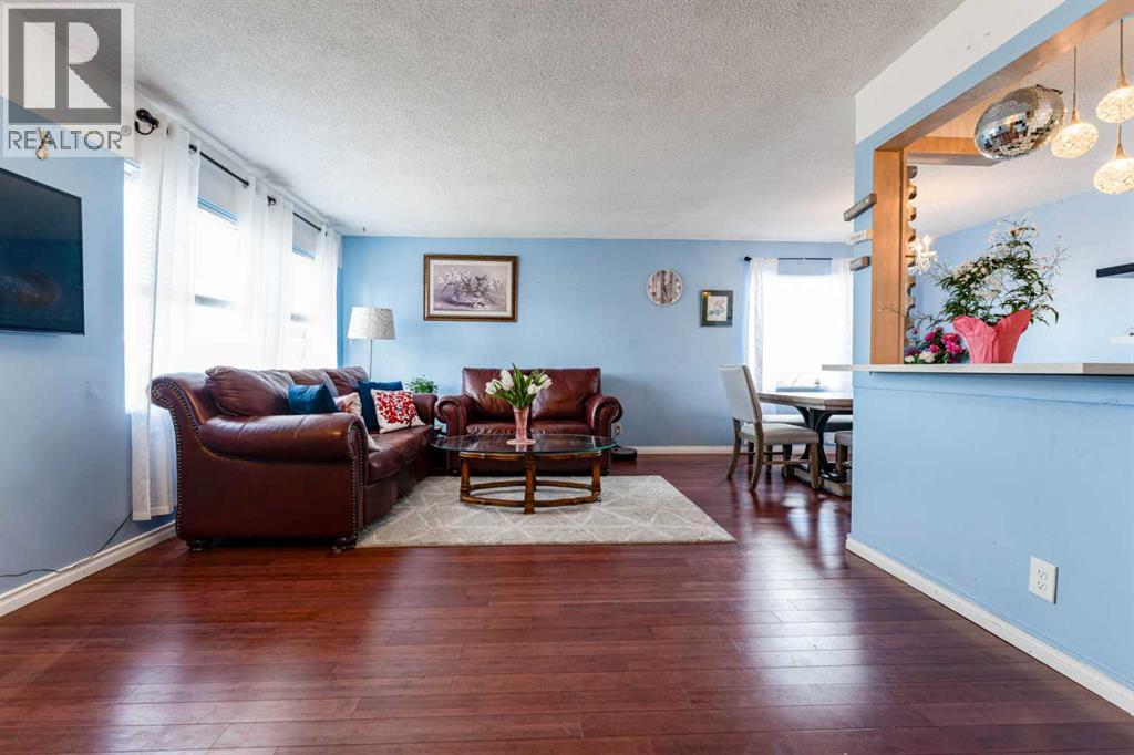 Single Family House Bungalow for Sale in  Olympia Crescent SE Ogden Calgary 