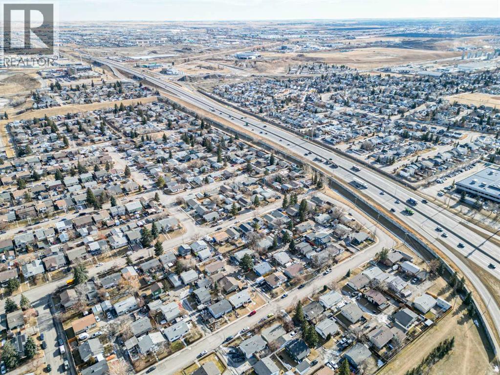 Single Family House Bungalow for Sale in  Olympia Crescent SE Ogden Calgary 