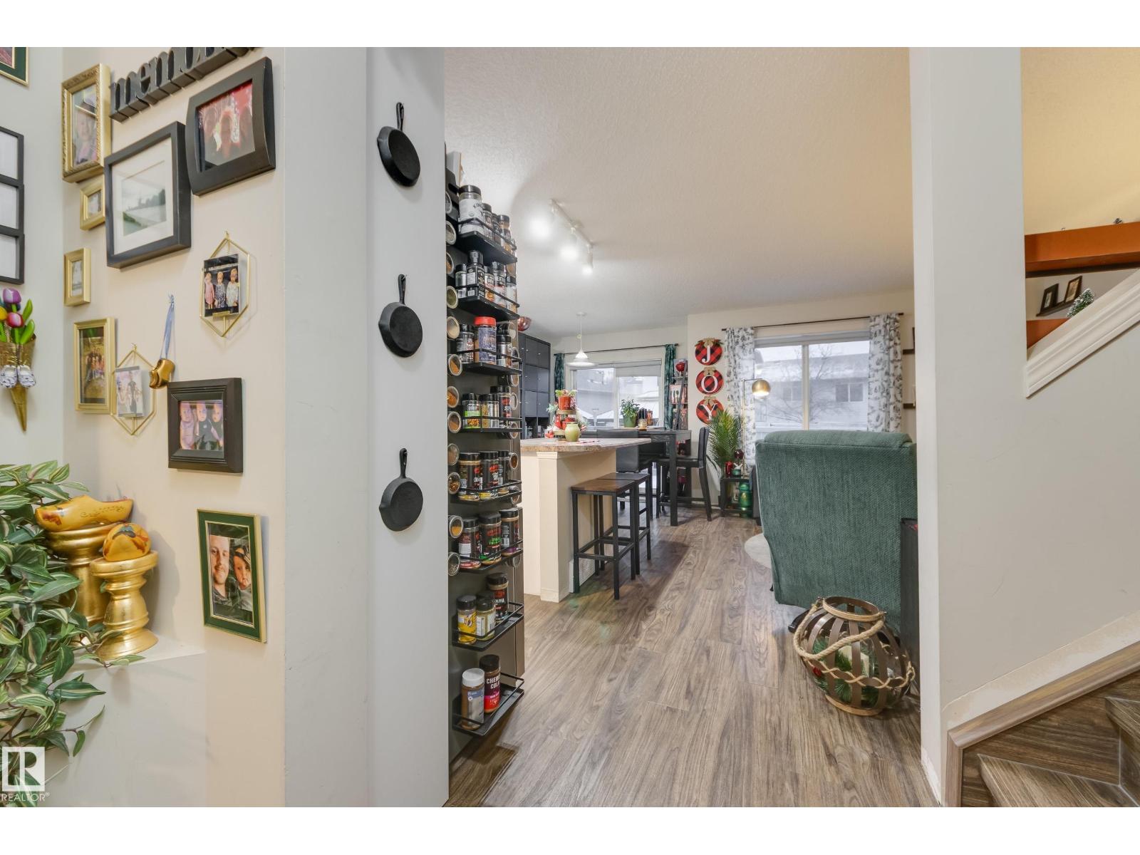 #7 4020 21 ST NW, Edmonton