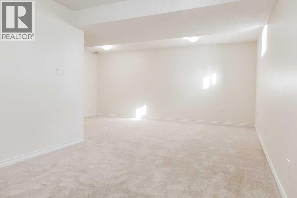 Single Family House Bungalow for Sale in   Avenue Mountview Grande Prairie 