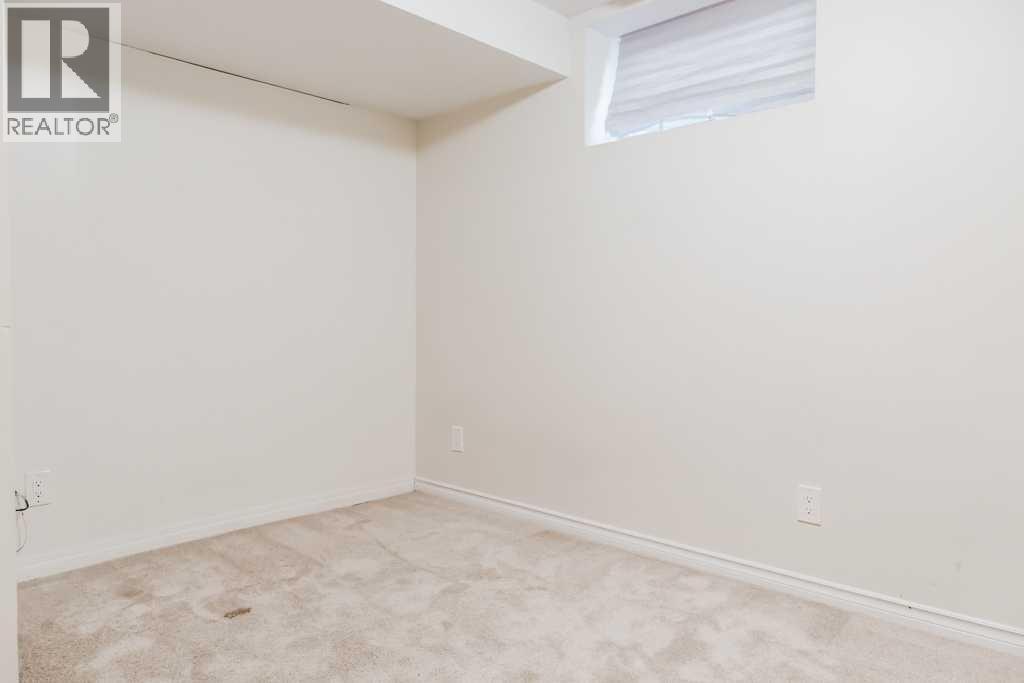 Single Family House Bungalow for Sale in   Avenue Mountview Grande Prairie 