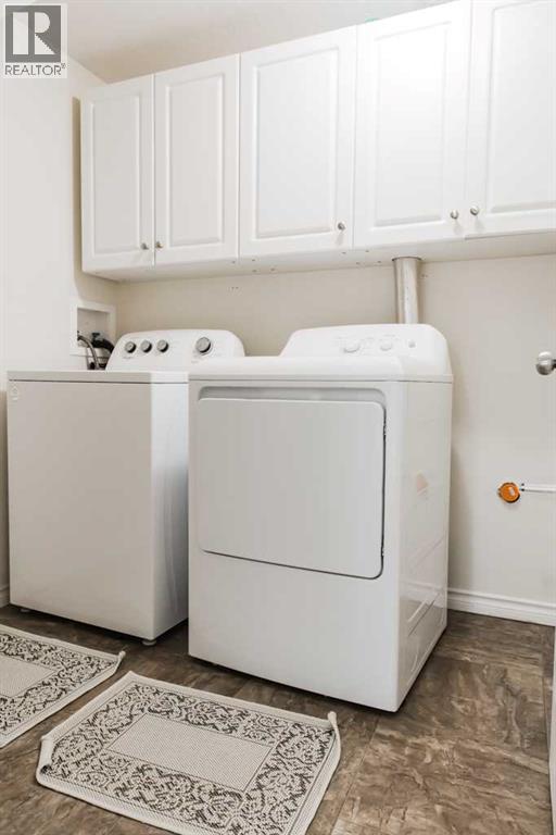 Single Family House Bungalow for Sale in   Avenue Mountview Grande Prairie 