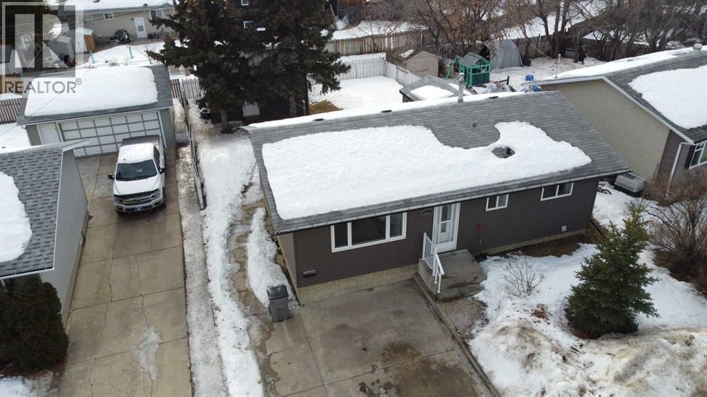 Single Family House Bungalow for Sale in   Avenue Mountview Grande Prairie 