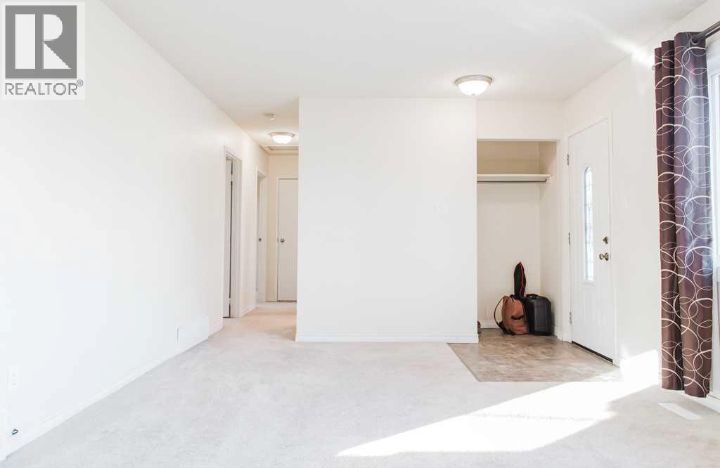 Single Family House Bungalow for Sale in   Avenue Mountview Grande Prairie 