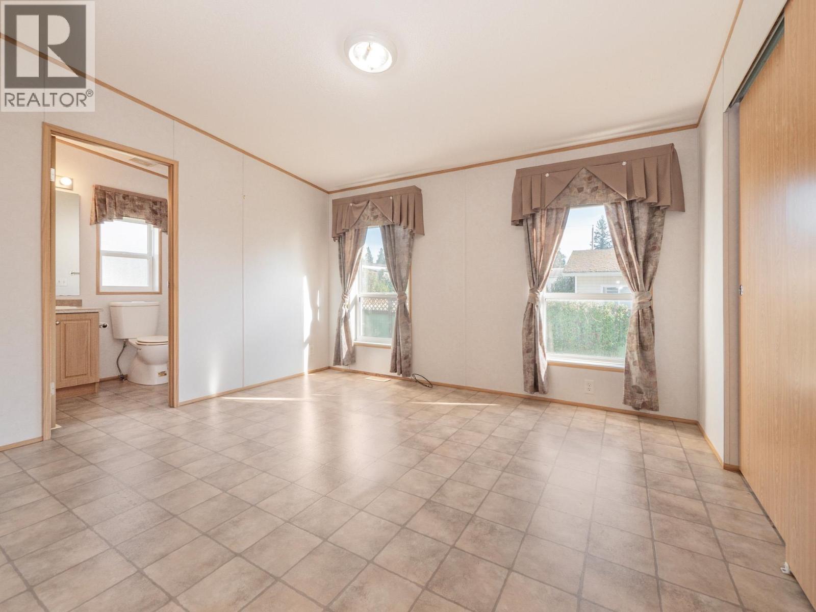 33 5575 MASON ROAD, Sechelt