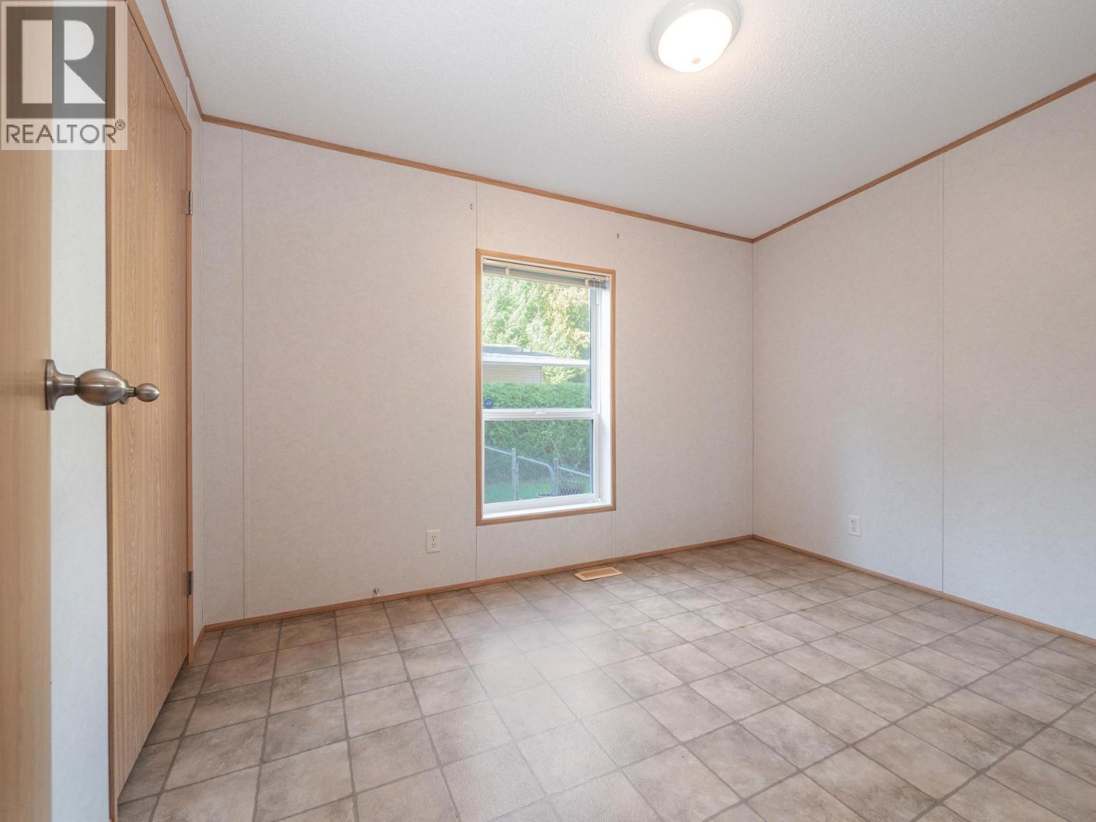 33 5575 MASON ROAD, Sechelt