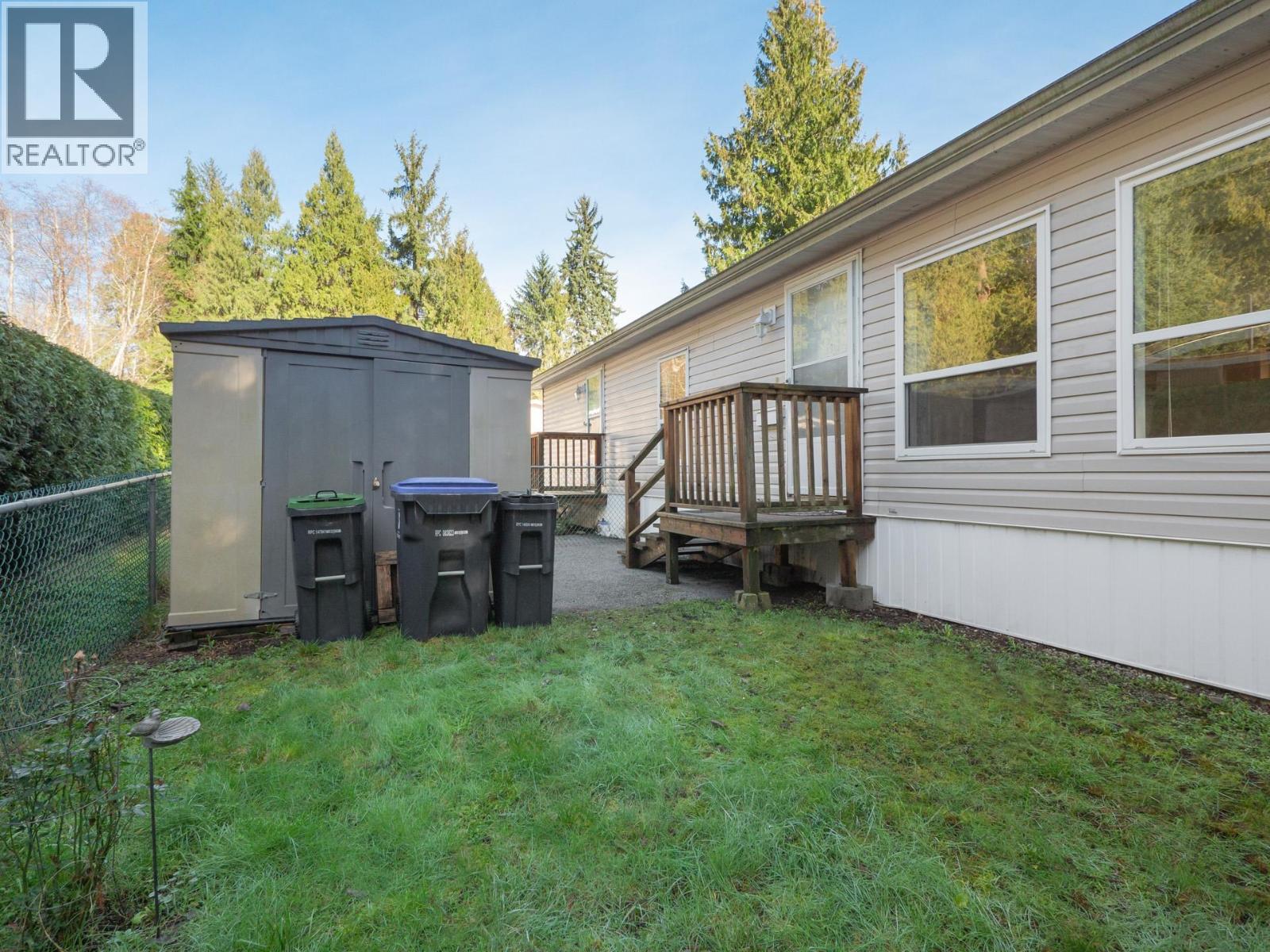 33 5575 MASON ROAD, Sechelt