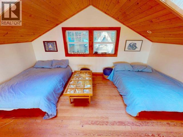 1266/68 TENNYSON RD, Savary Island