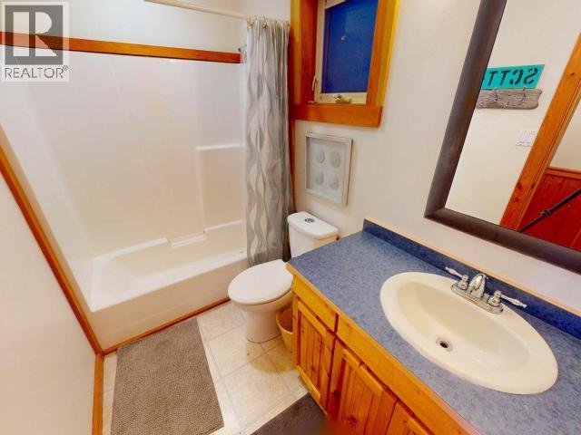 1266/68 TENNYSON RD, Savary Island