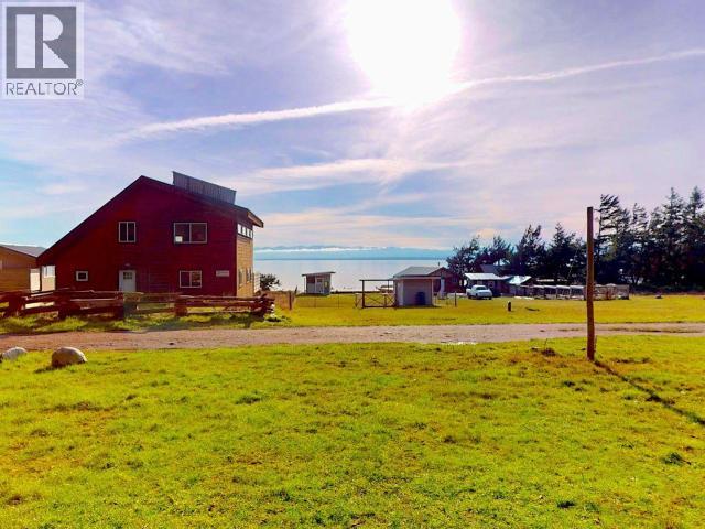 1266/68 TENNYSON RD, Savary Island