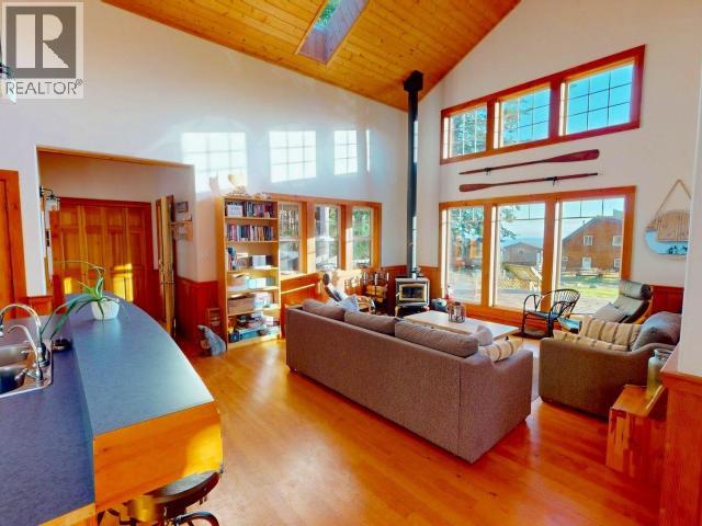 1266/68 TENNYSON RD - 4