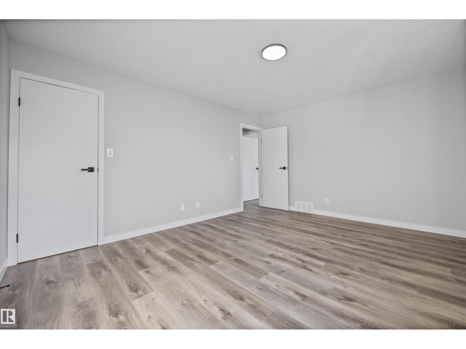 16924 95 ST NW, Edmonton