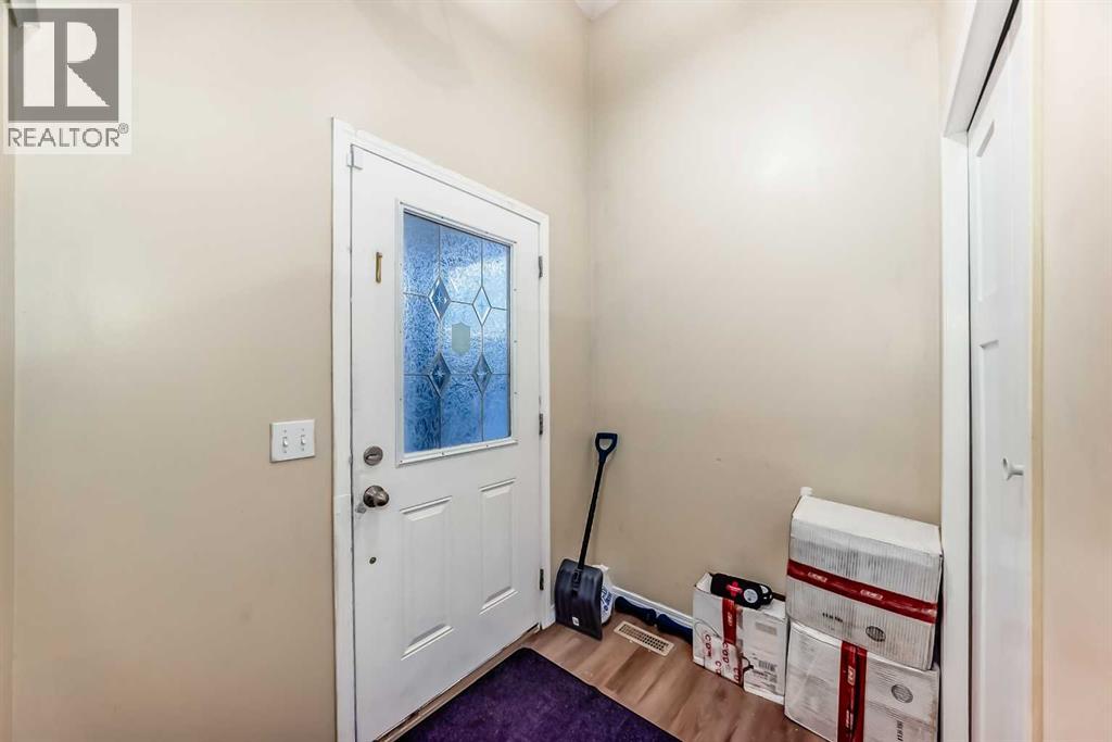 Single Family House Bi-level for Sale in  Saddlebrook Gardens NE Saddle Ridge Calgary 