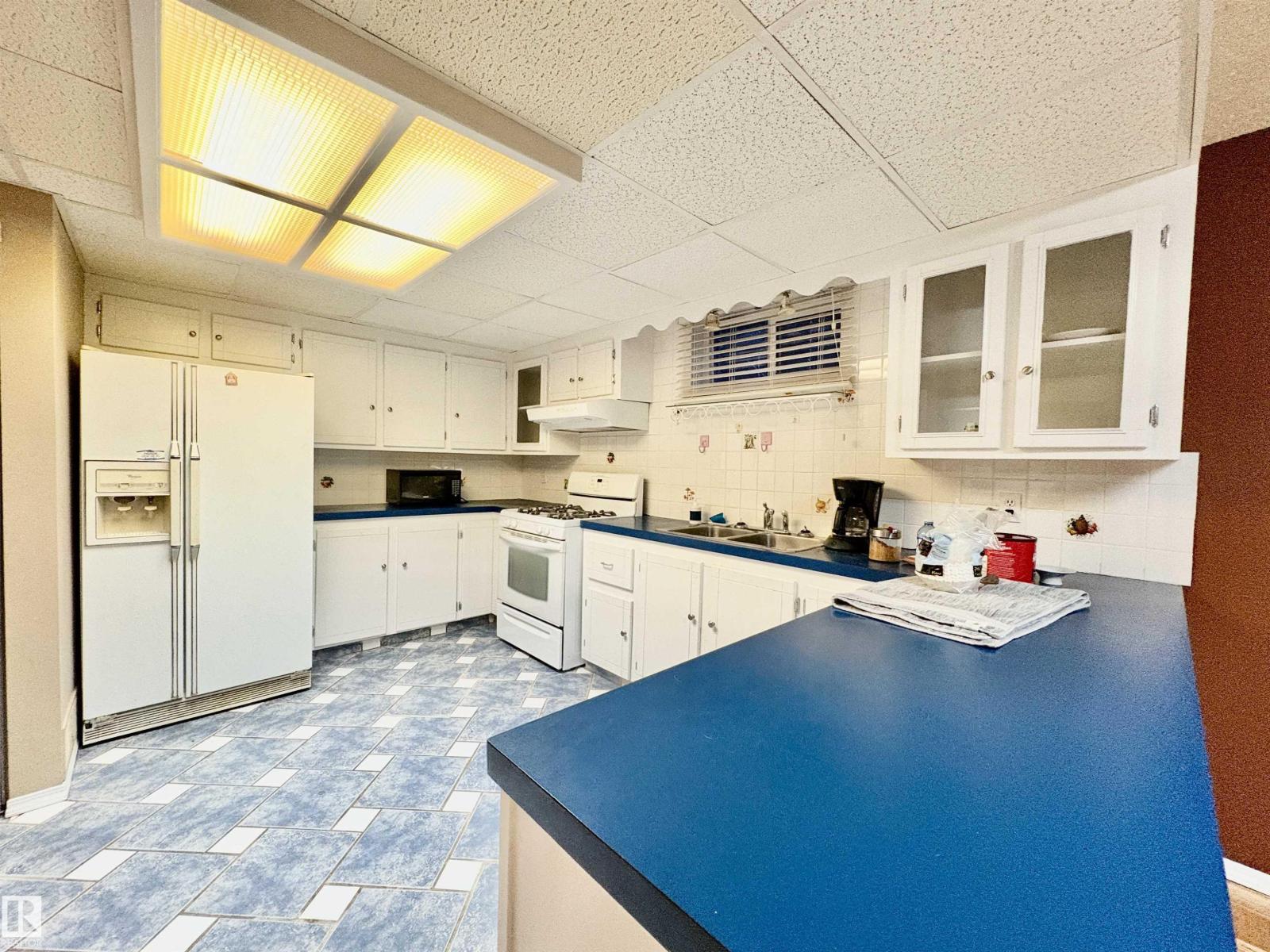 11920 45 ST NW, Edmonton