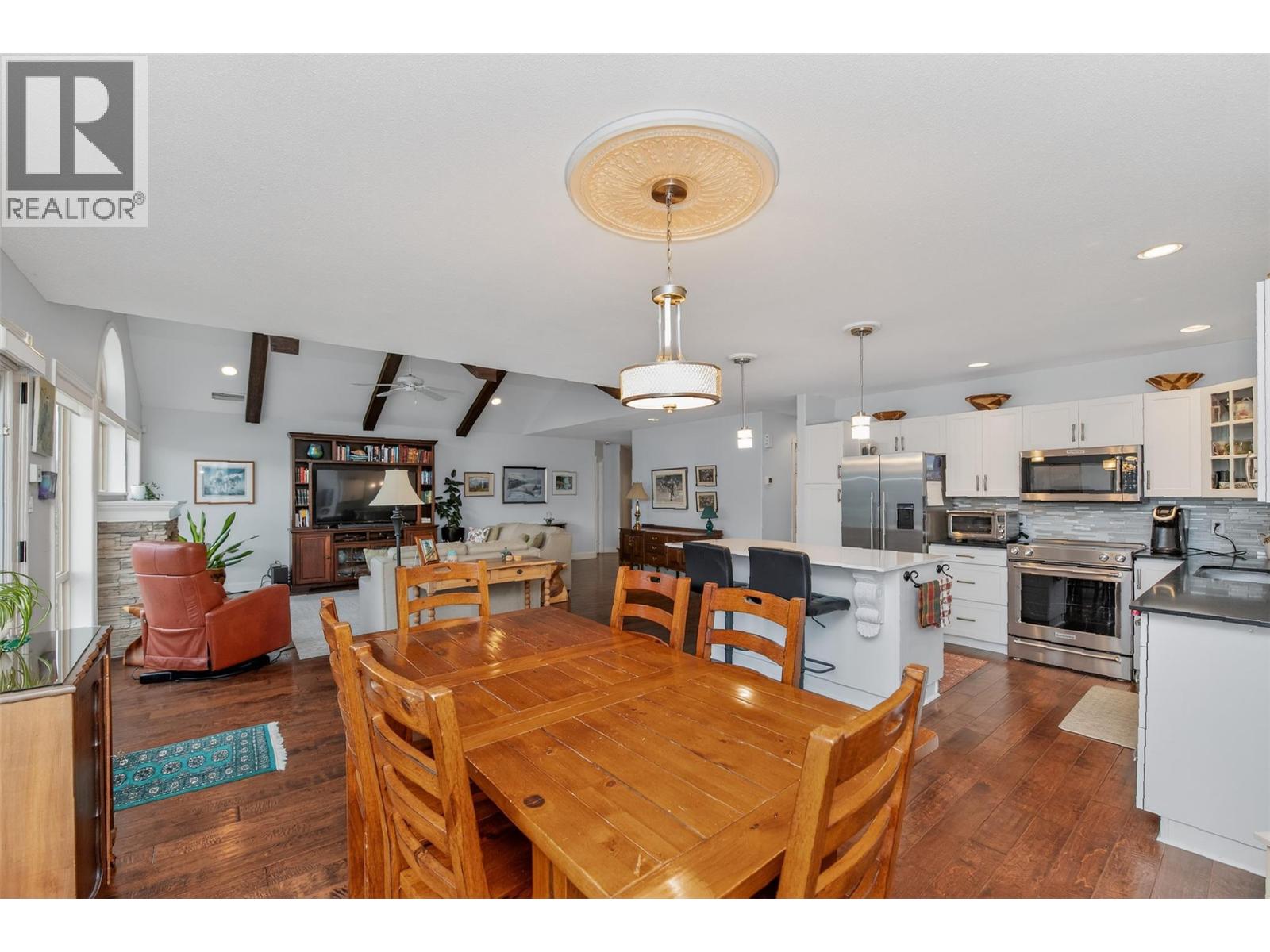 33 83 Peregrine Way, Vernon