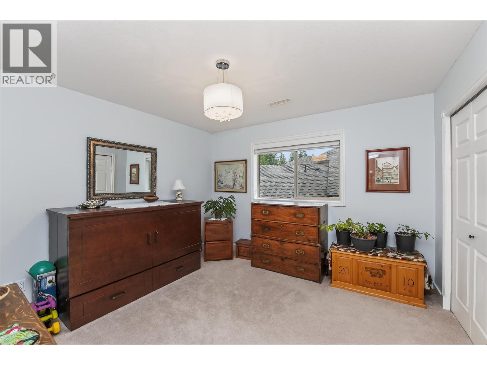 33 83 Peregrine Way, Vernon