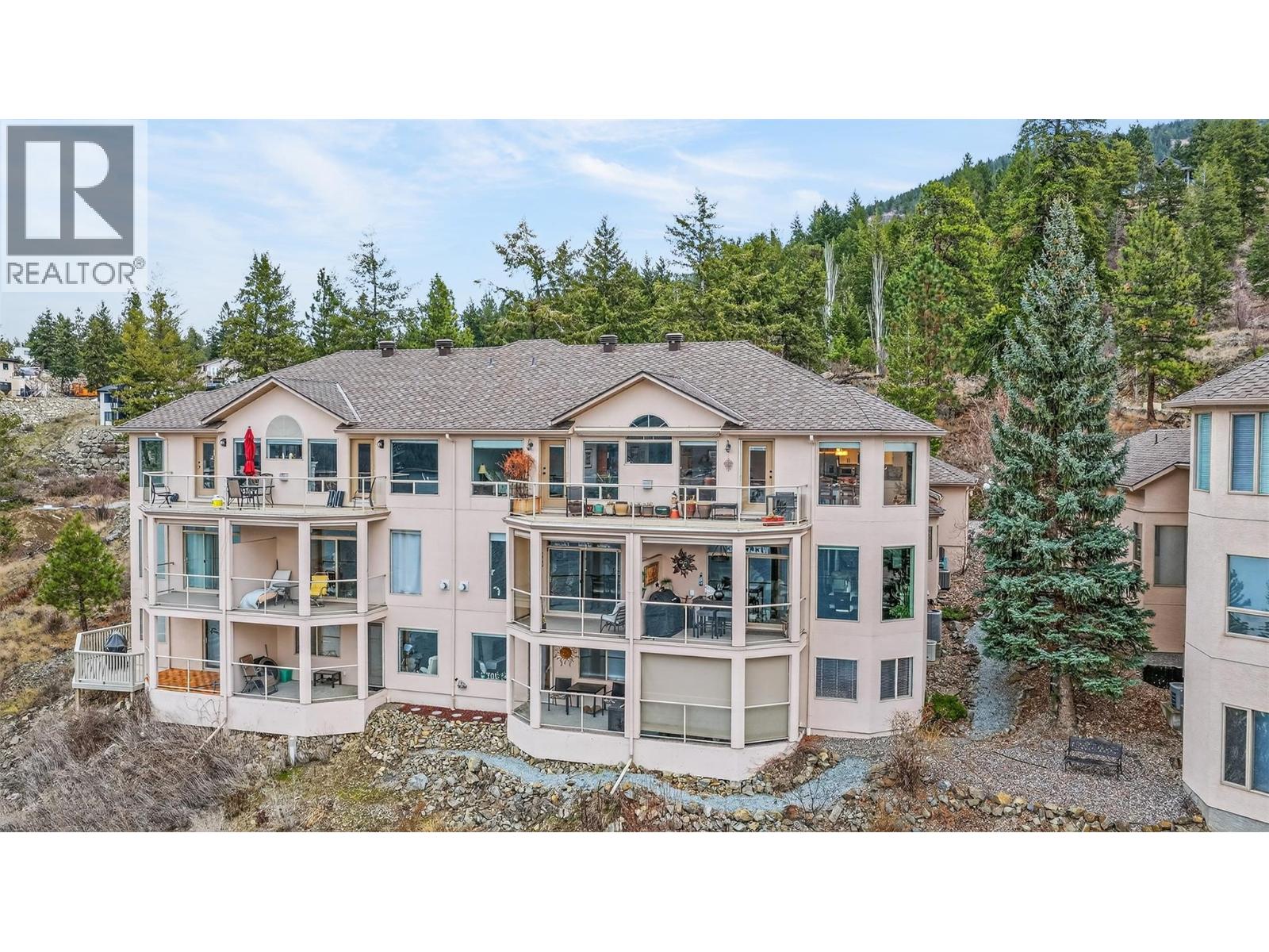 33 83 Peregrine Way, Vernon