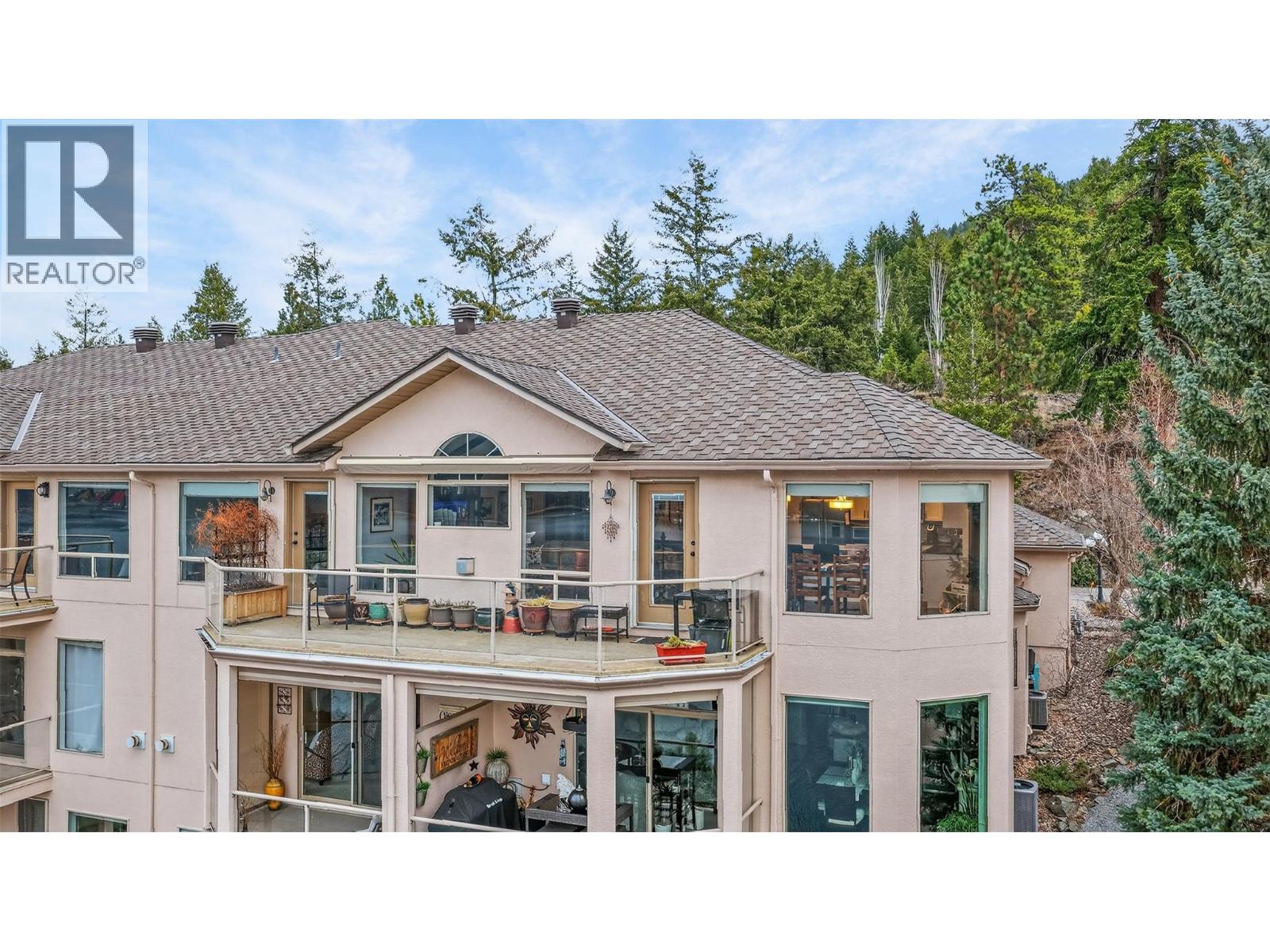 33 83 Peregrine Way, Vernon