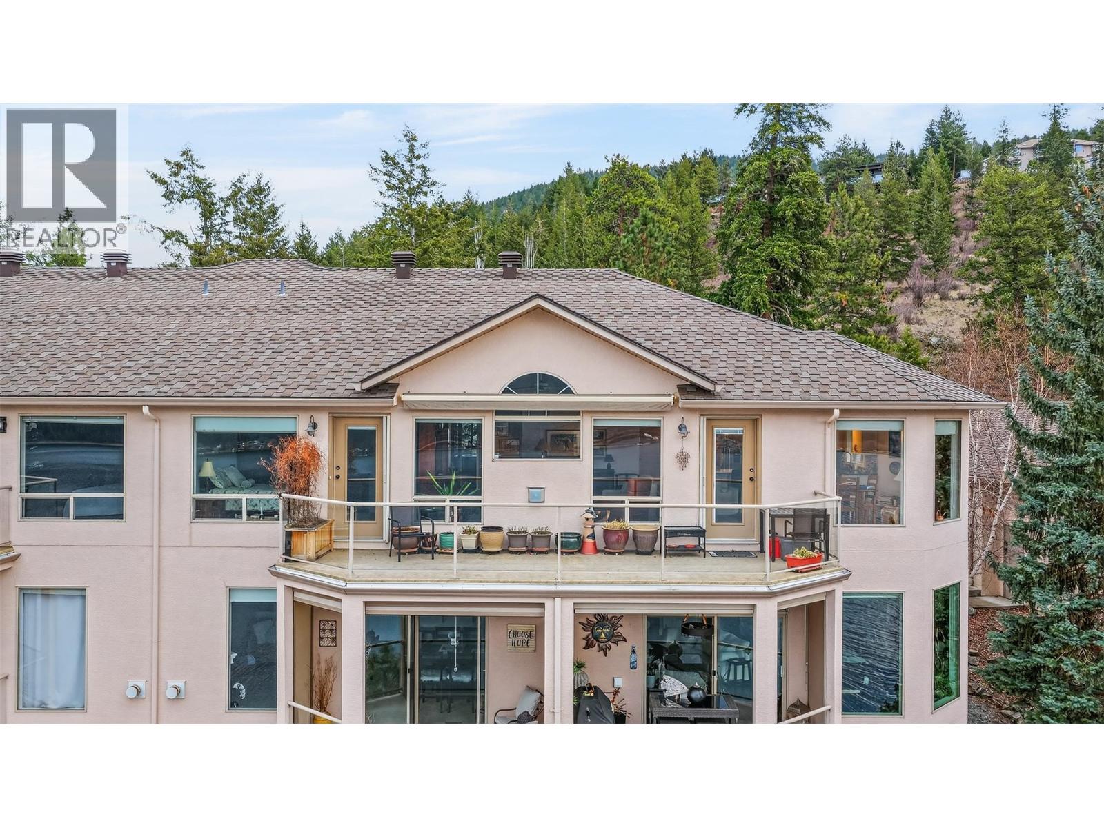 33 83 Peregrine Way, Vernon