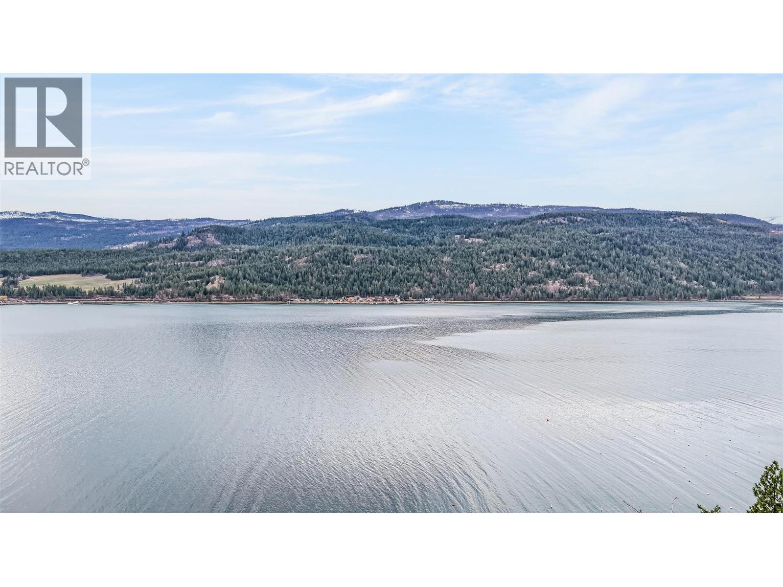 33 83 Peregrine Way, Vernon