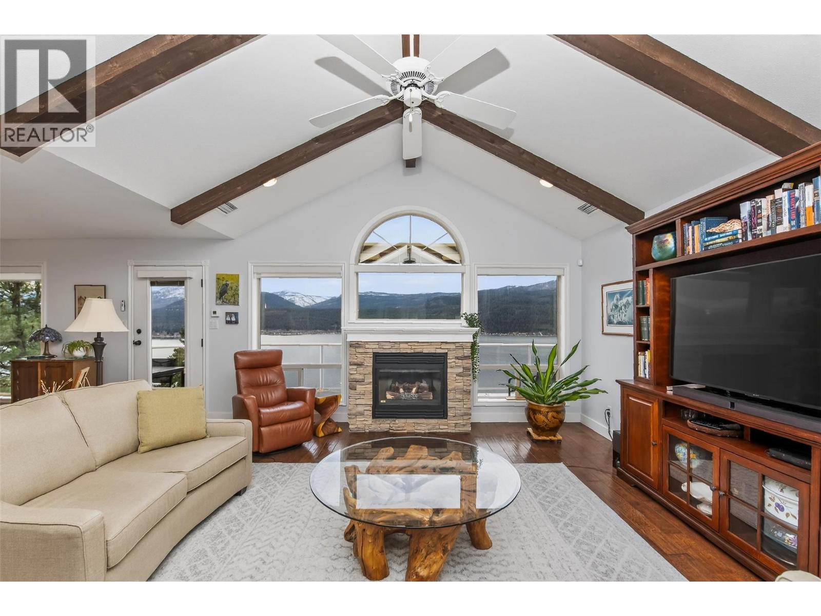 33 83 Peregrine Way, Vernon