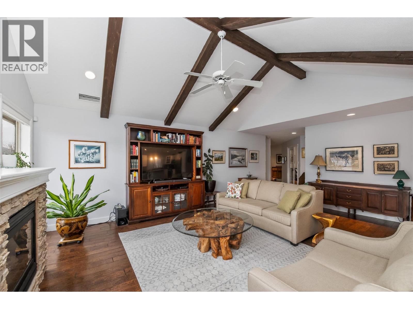 33 83 Peregrine Way, Vernon