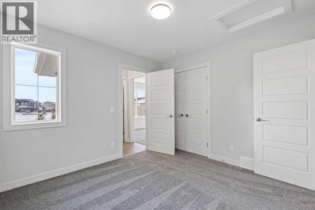 8 Topaz Place, Cochrane