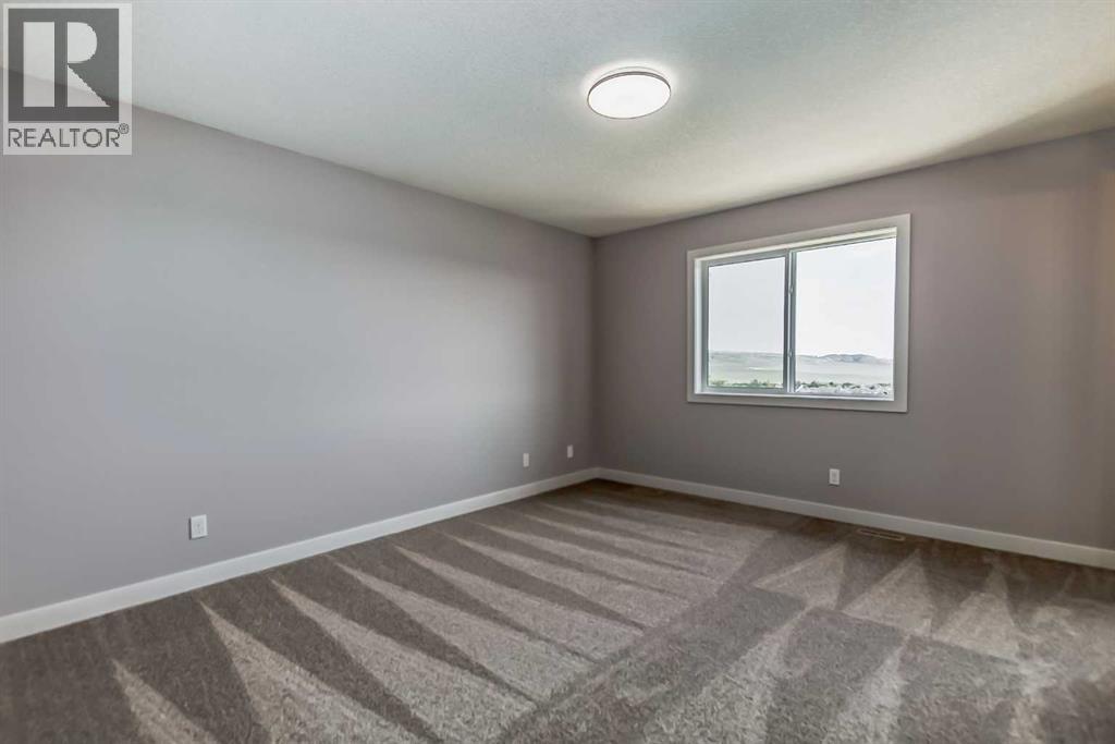 4 Topaz Place, Cochrane