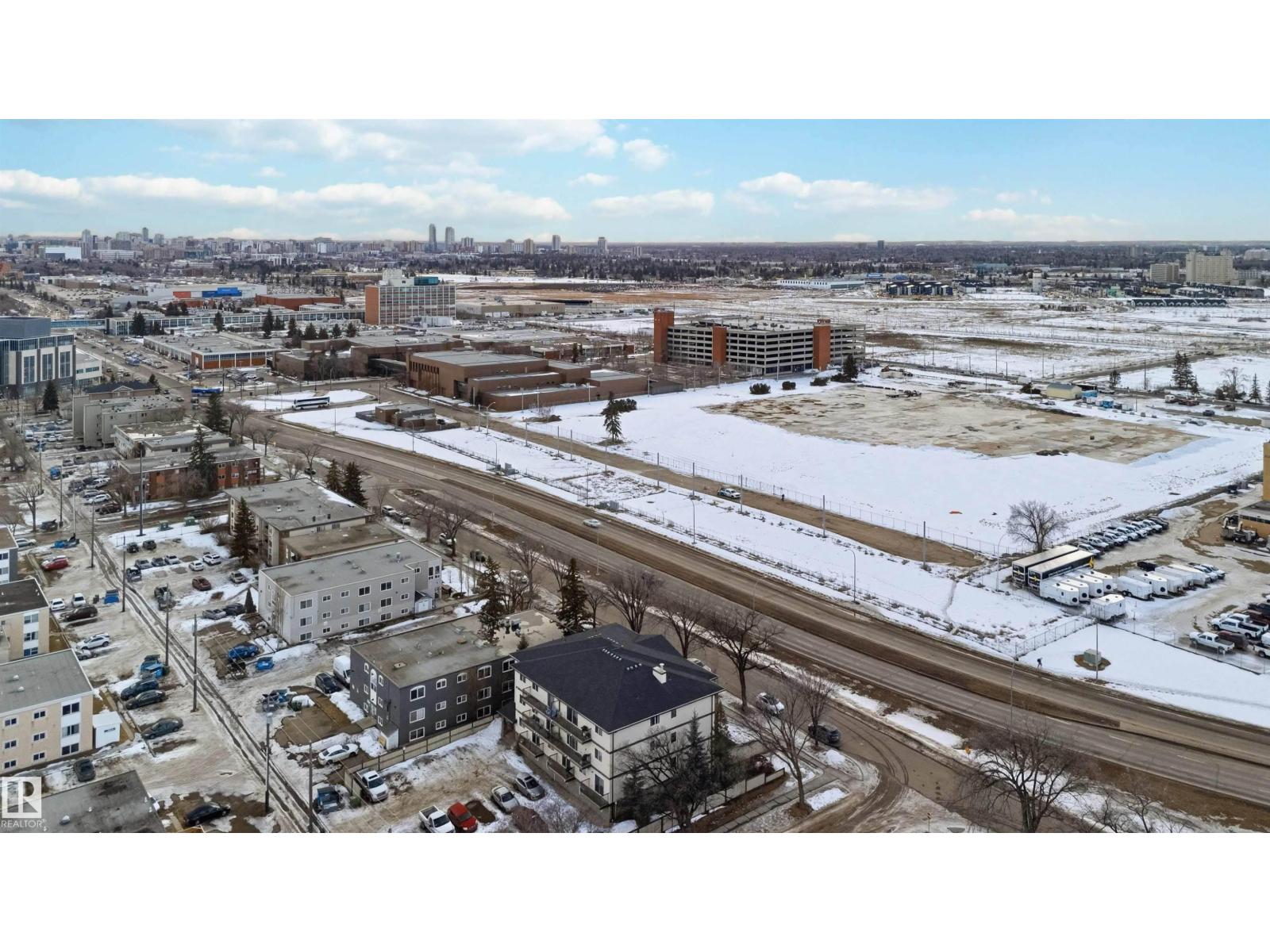 #104 11935 106 ST NW, Edmonton