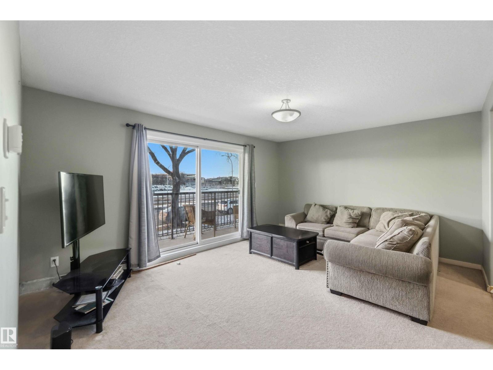 #104 11935 106 ST NW, Edmonton