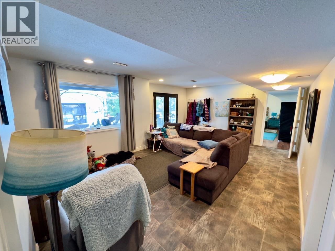 2629 PRINCETON-KAMLOOPS HWY HIGHWAY - 35