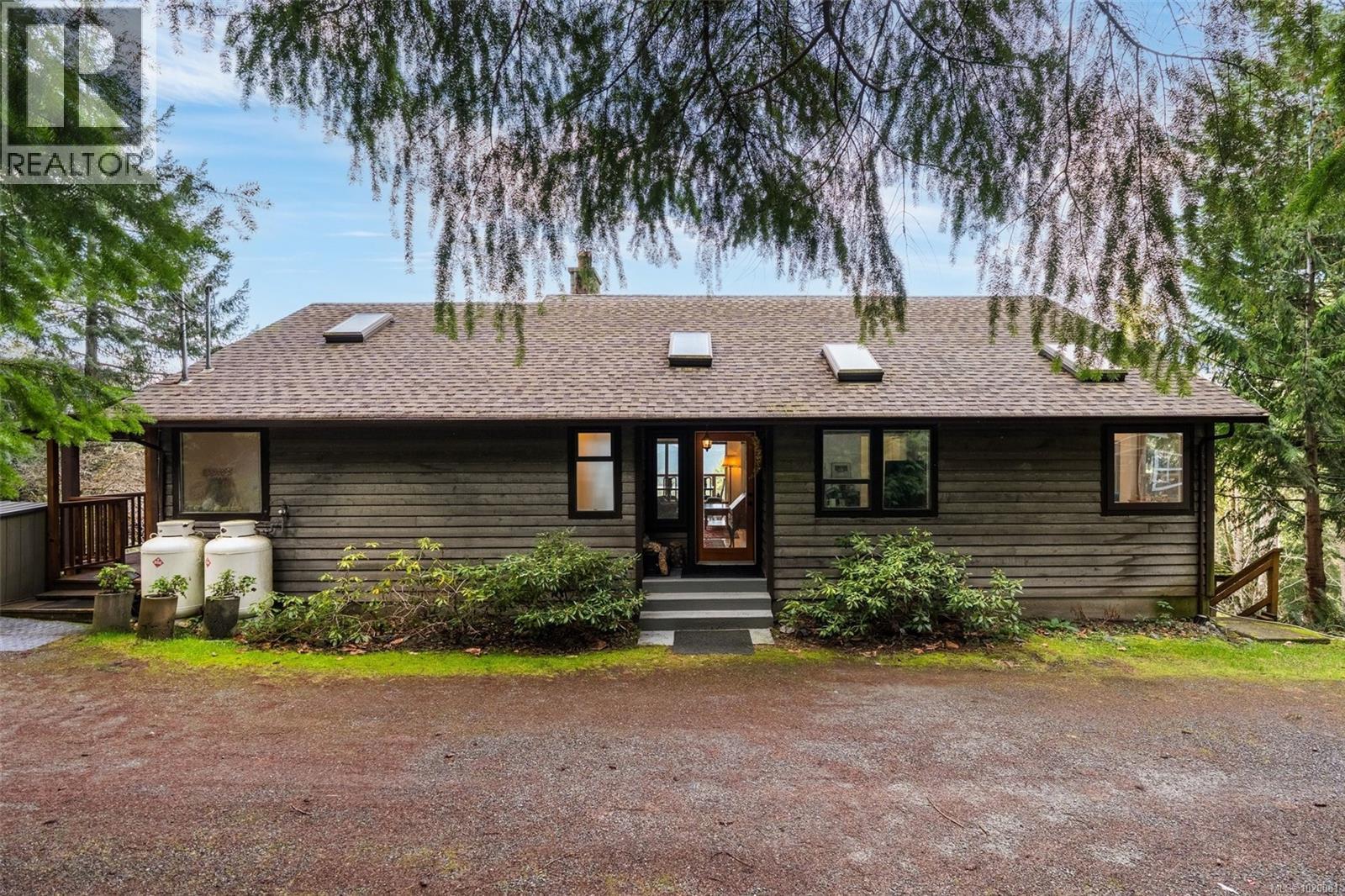 1691 Strathcona Heights Rd, Shawnigan Lake
