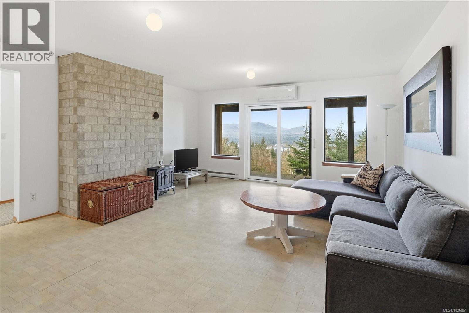 1691 Strathcona Heights Rd, Shawnigan Lake