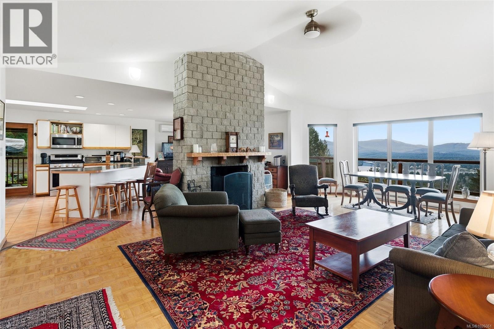 1691 Strathcona Heights Rd, Shawnigan Lake