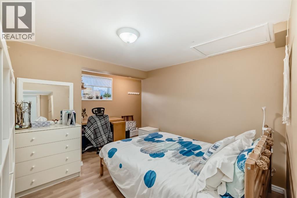 Single Family House Bungalow for Sale in  Winslow Crescent SW Westgate Calgary 