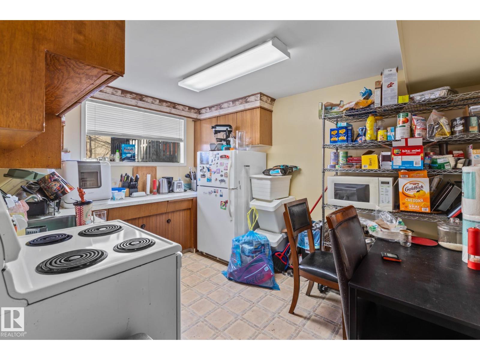 11926/11928 56 ST NW, Edmonton