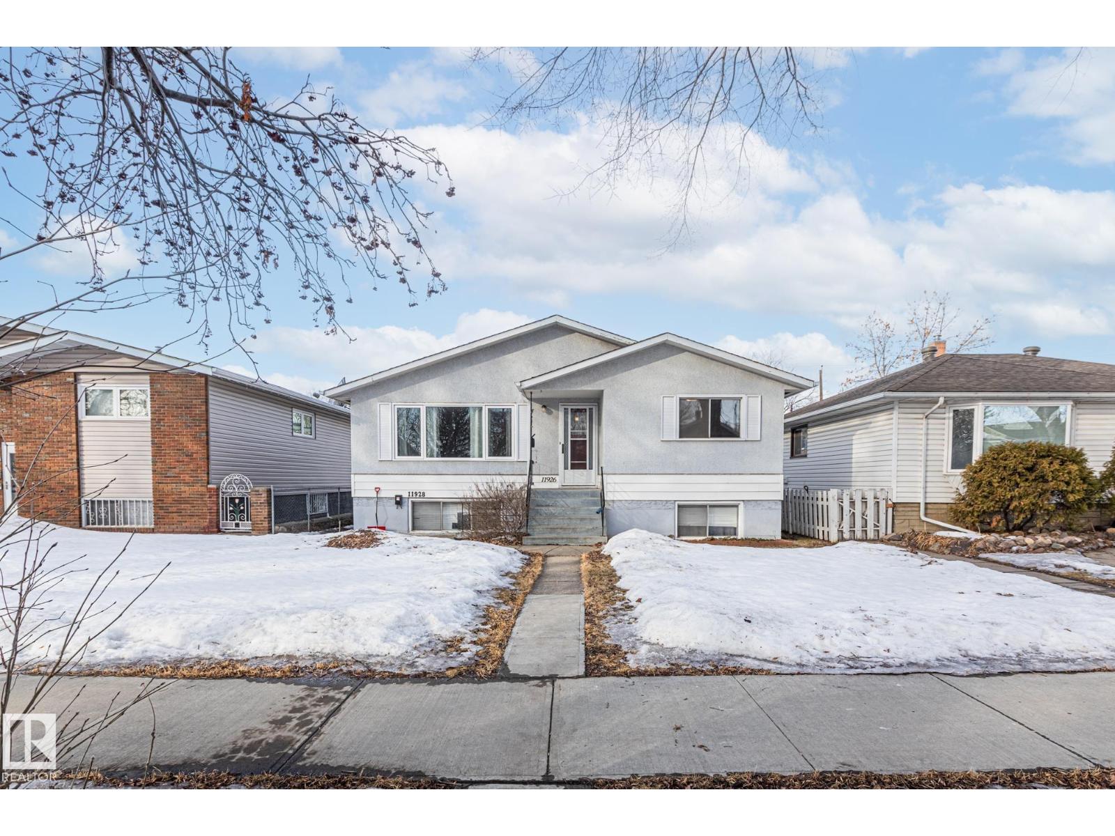 11926/11928 56 ST NW, Edmonton