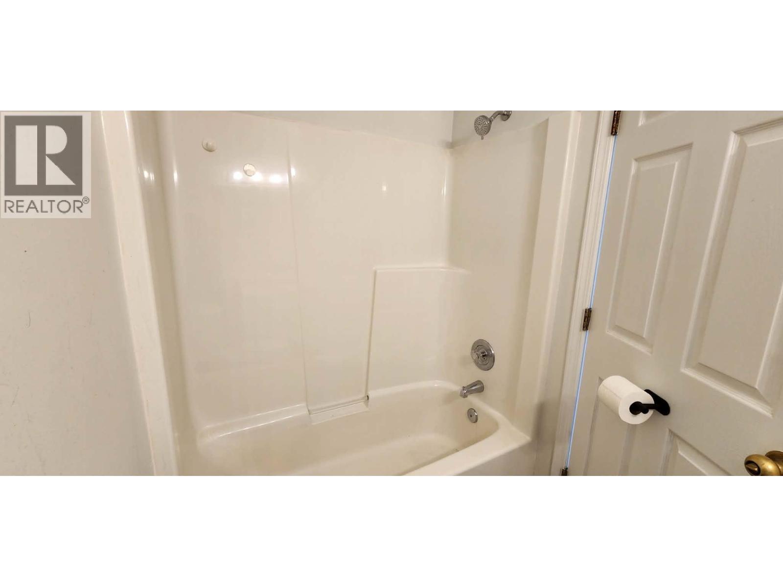 2110 Park Avenue, Lumby