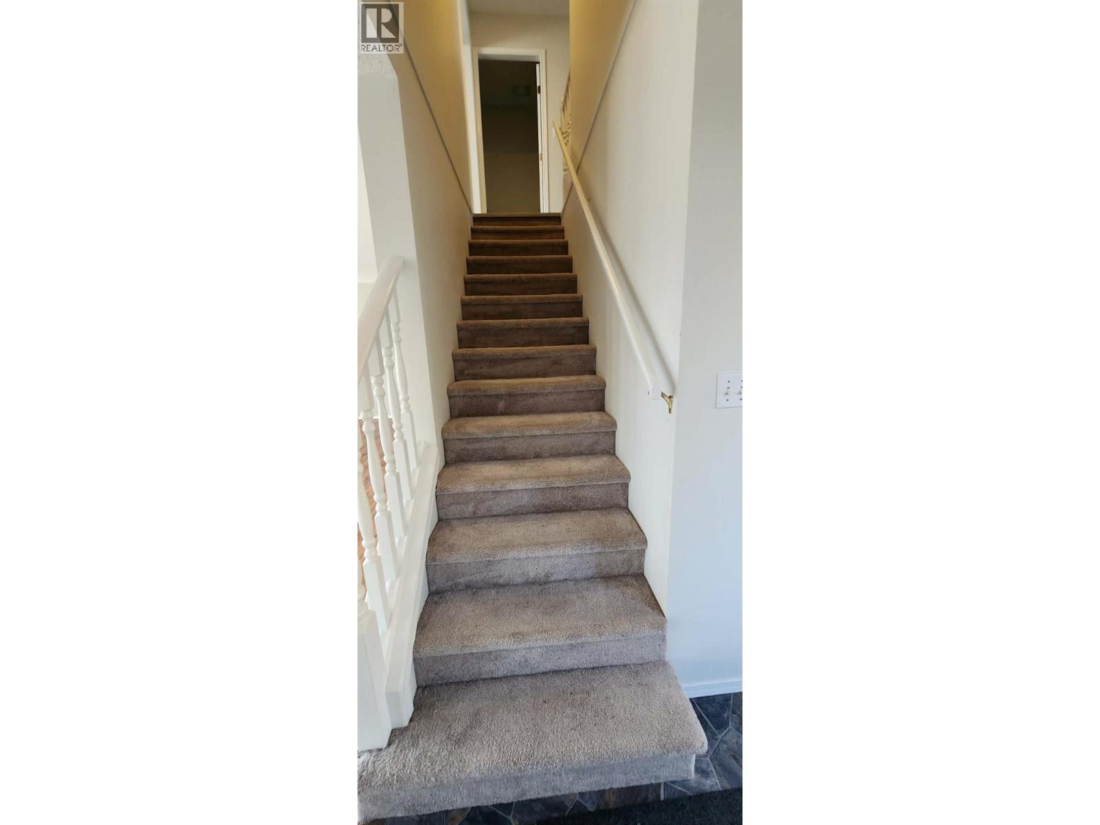 2110 Park Avenue, Lumby