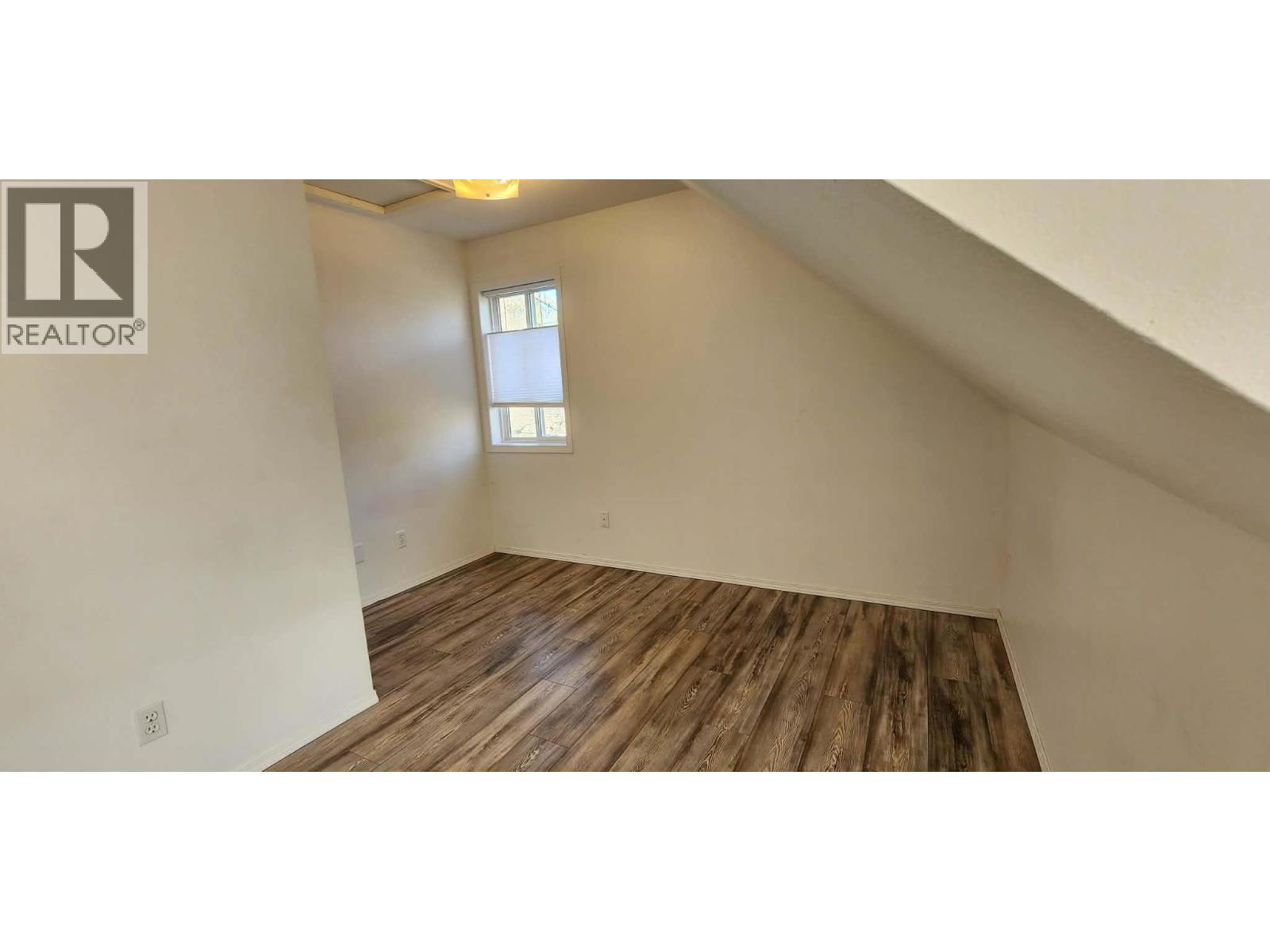 2110 Park Avenue, Lumby