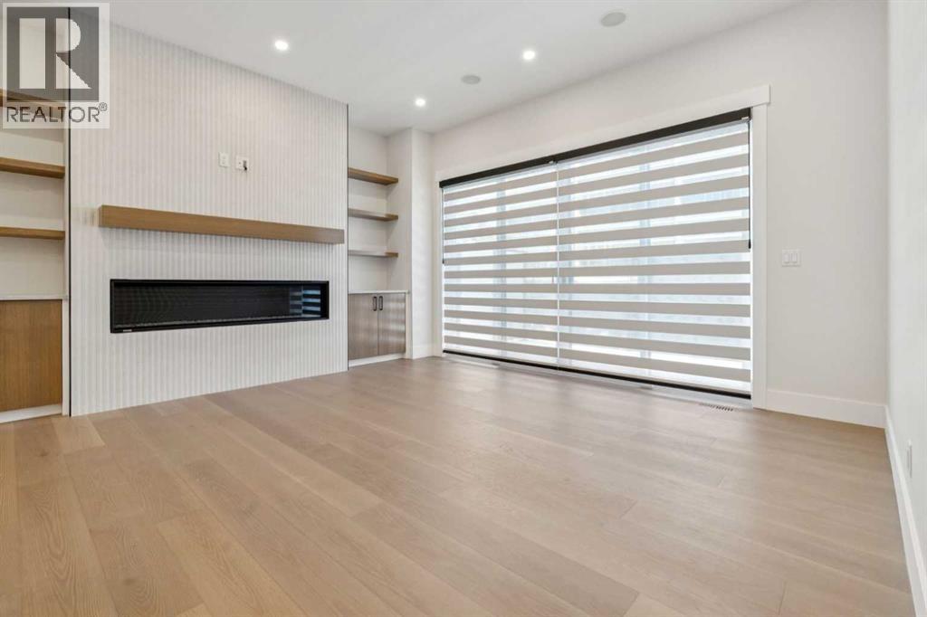 Single Family House for Sale in   Street NW Hillhurst Calgary 