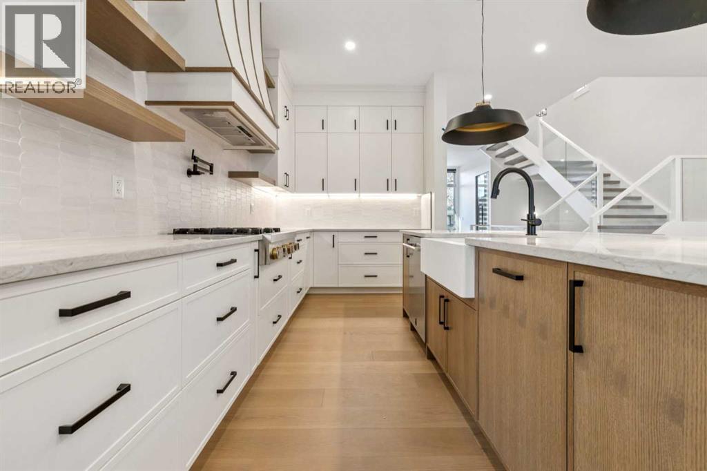 Single Family House for Sale in   Street NW Hillhurst Calgary 