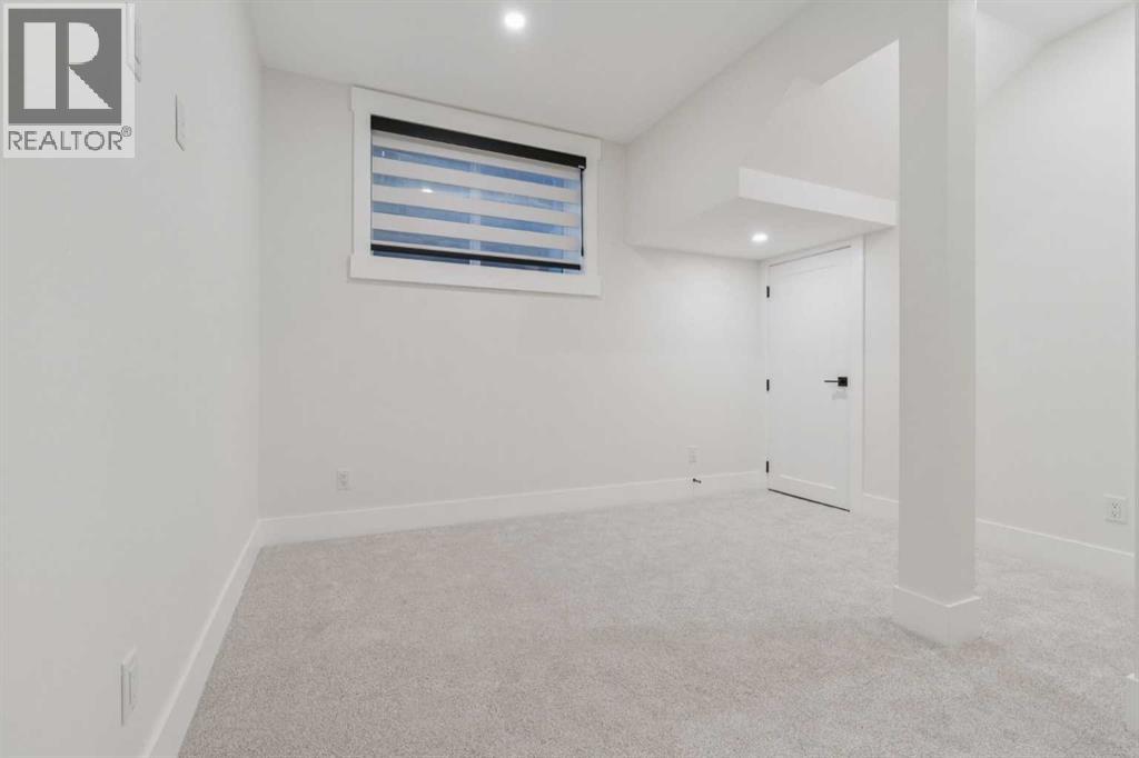 Single Family House for Sale in   Street NW Hillhurst Calgary 